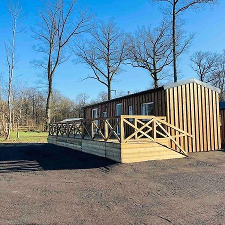 Chalet Dans La Foret Proche Disney La Houssaye-en-Brie Bagian luar foto