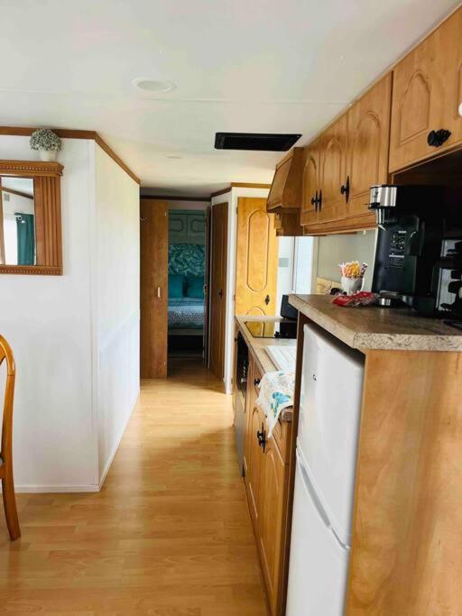 Chalet Dans La Foret Proche Disney La Houssaye-en-Brie Bagian luar foto