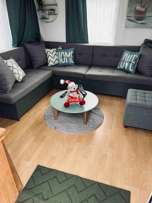 Chalet Dans La Foret Proche Disney La Houssaye-en-Brie Bagian luar foto